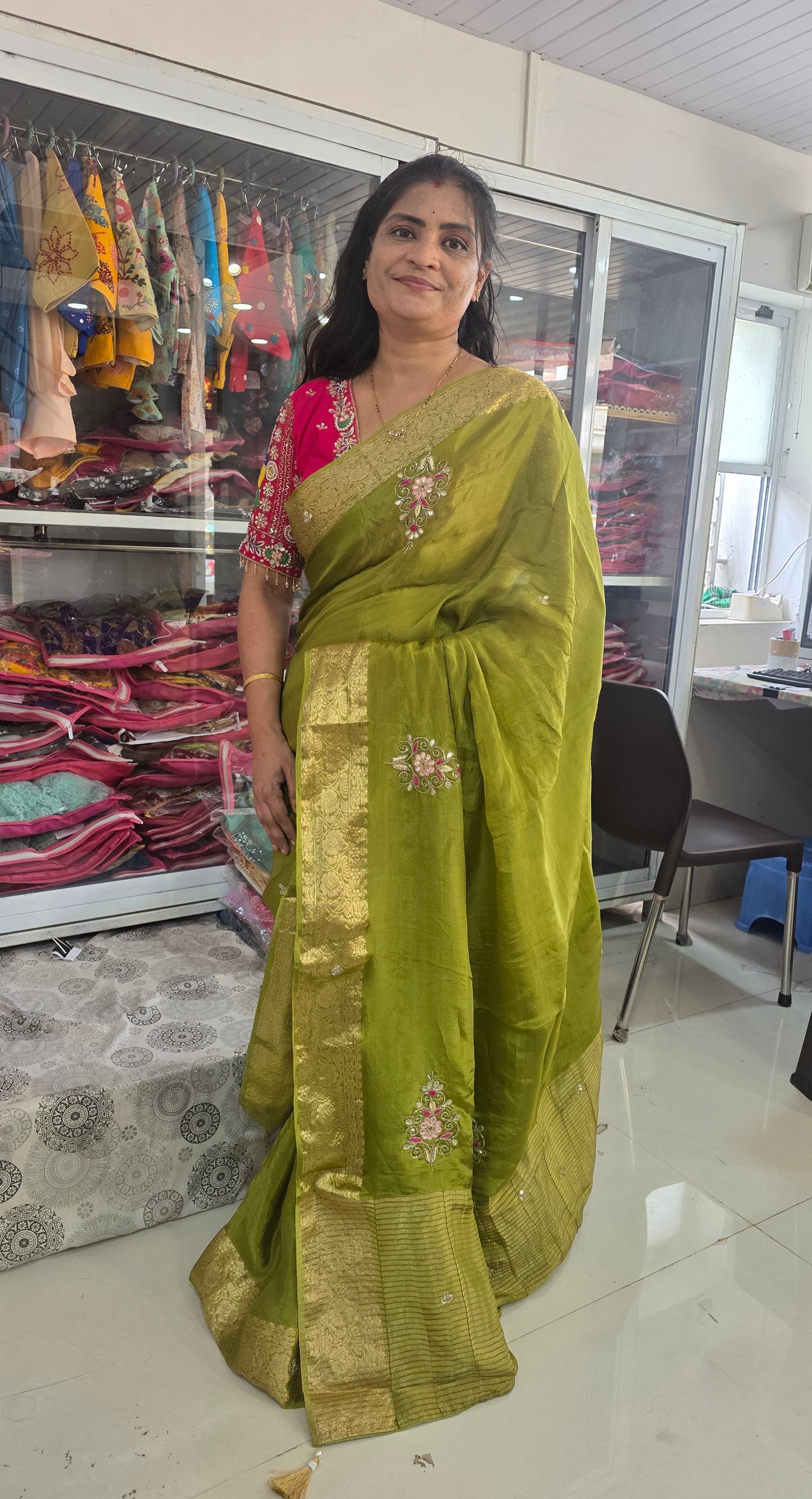 Fancy Designer Saree || A376 || 2500 ||